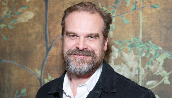 David Harbour at ‘SNL 50’ without ring