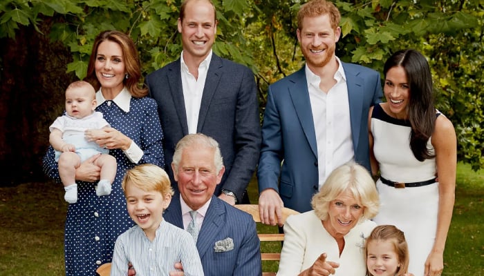 King Charles decides to reunite royal family amid Prince Harrys UK visit