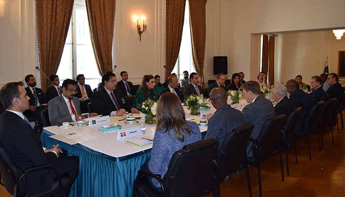 Bilawal Bhutto Zardari-led parliamentary delegation briefing elected members (E10) of the UNSC at a meeting in Pakistan Mission on June 2, 2025. — X/@@PakistanUN_NY