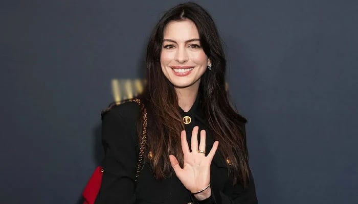 Anne Hathaway raises eyebrows with recent professional look