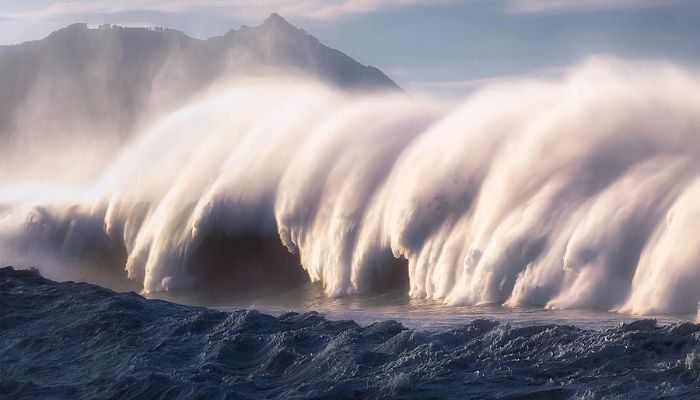 Tsunami threat in Russia, Japan, US after 8.8 magnitude earthquake