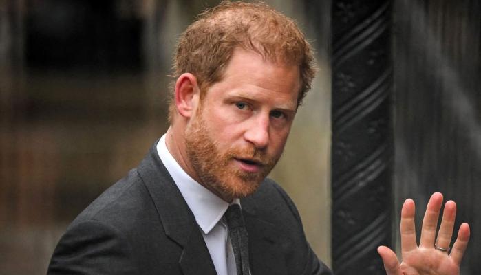 Prince Harry pals save him from permanent mistake before UK return