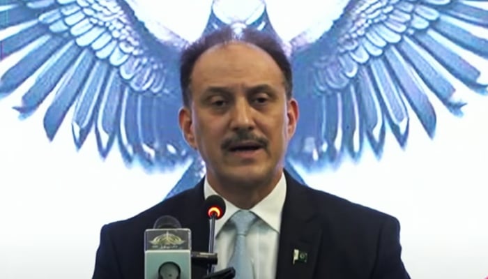 Counter Terrorism Department Additional Inspector General Azad Khan addresses press conference in Karachi on August 23, 2025. — Geo News