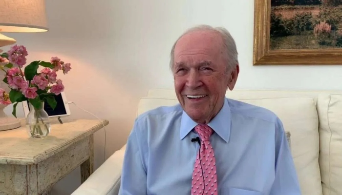 Veteran Hollywood executive dies at 95