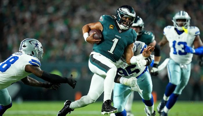 Eagles beat Cowboys 24-20 on banner night for defending champs