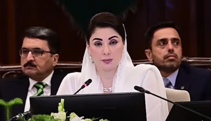 Punjab CM Maryam Nawaz speaks to participants of National Security and War Course 2026 in Lahore, October 4, 2025. — Screengrab via YouTube/Geo News