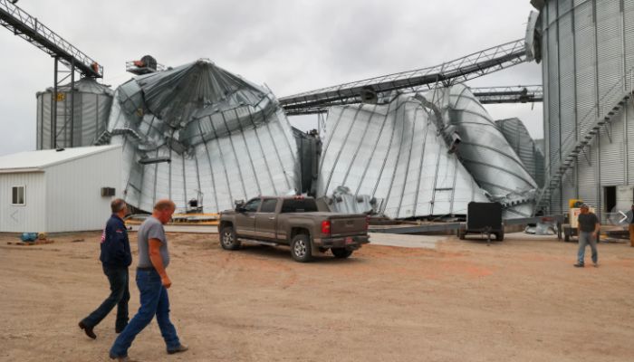 Deadly Tornado hits U.S, killing 3, named as EF5