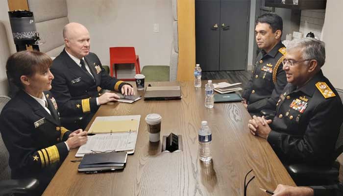 Chief of Naval Staff Admiral Naveed Ashraf meets US Deputy Chief of Naval Operations Vice Admiral Yvette Davids during his visit to US. Image released on October 17, 2025. — Directorate General Public Relations (Pakistan Navy)