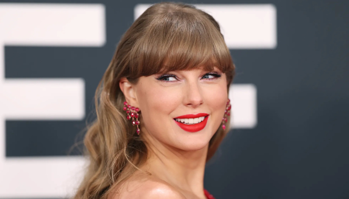 Taylor Swift makes generous donation for fan battling cancer Taylor Swift makes generous donation for fan battling cancer