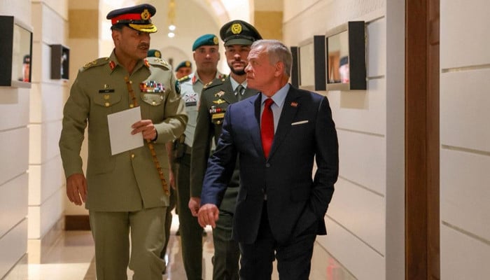 COAS holds defence, security talks with Jordan's King
