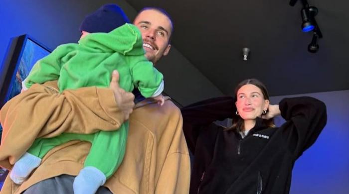 Justin Bieber reveals Halloween look after being no-show with family Justin Bieber reveals Halloween look after being no-show with family