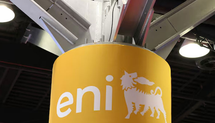 Pakistan signs deal with ENI to divert 32 LNG cargoes to international market over two years