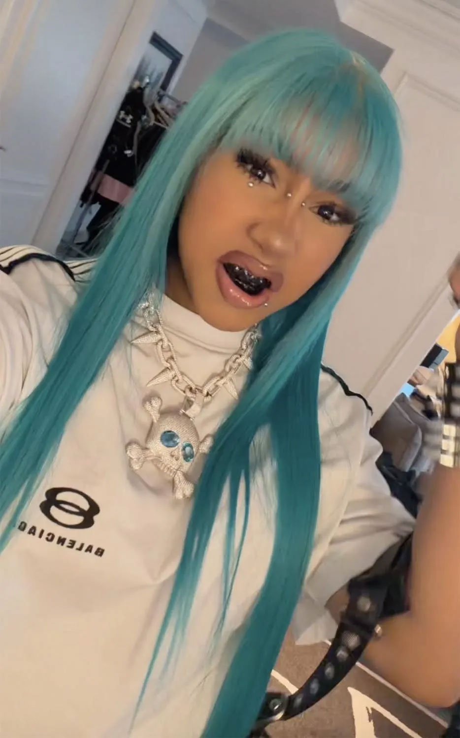 North West flaunts bold new accessories