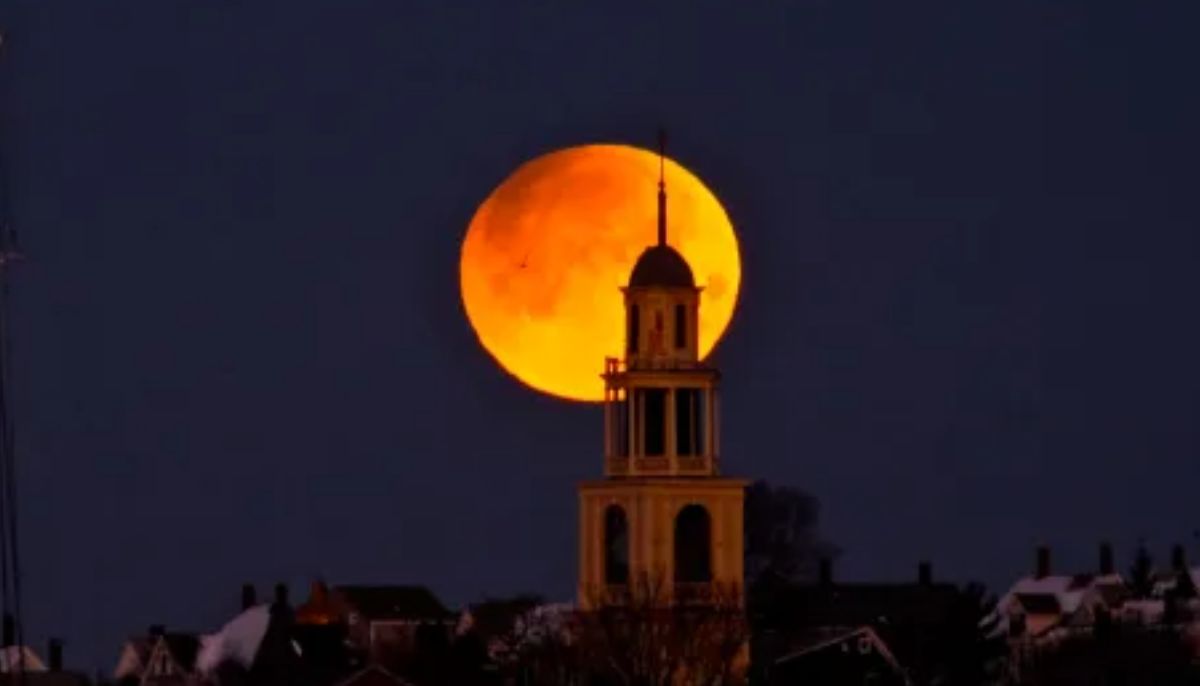 Wolf Moon 2026: Stunning images of first supermoon dazzling skies across the globe