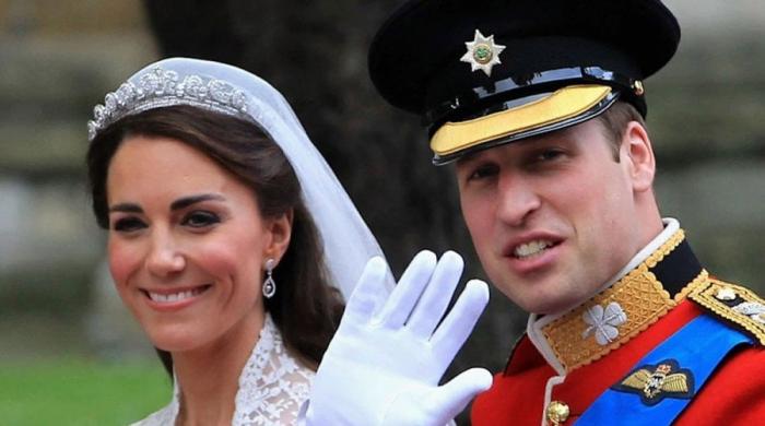 Prince William's helicopter ride with children raises eyebrows 