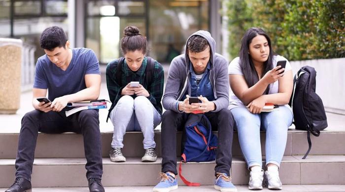 Social media in 2026: Navigating AI overwhelm and algorithmic burnout 