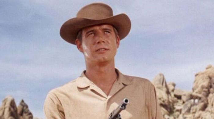 Roger Ewing, 'Gunsmoke' actor dies at 83