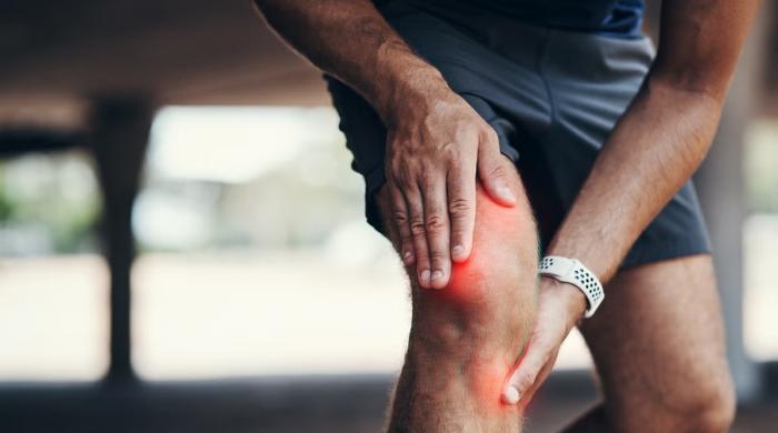 Why do your knees start popping and when it’s normal