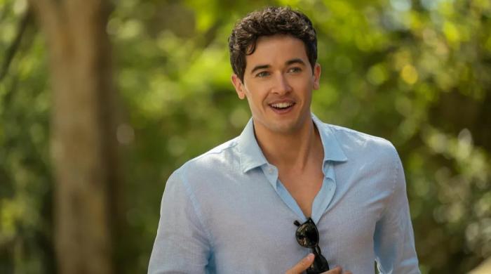 Tom Blyth based 'People We Meet on Vacation' role on THIS '80s romcom lead