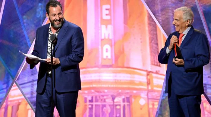 Adam Sandler gives funniest speech after receiving award   