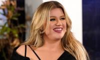 Kelly Clarkson opens up about her kids after their dad passing