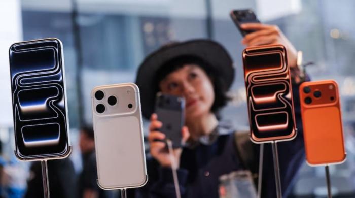 Apple tops global smartphone market in 2025, says report