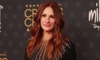Golden Globes 2026: Julia Roberts Gets Standing Ovation From Audience