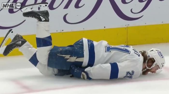 Brayden Point injury raises concern after early exit for Tampa Bay Lightning