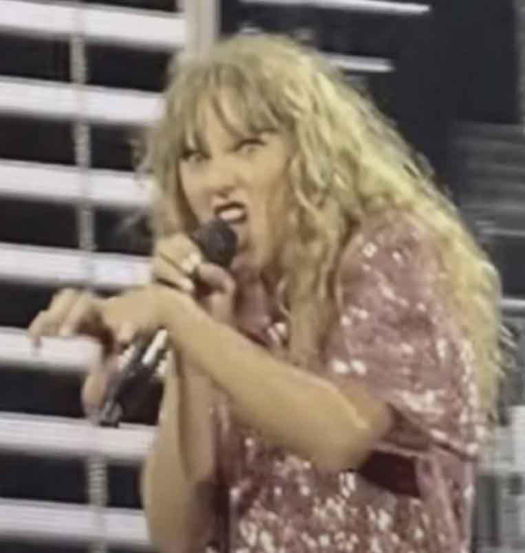 Taylor Swift worst photos: Singers not-so-perfect moments spark debate