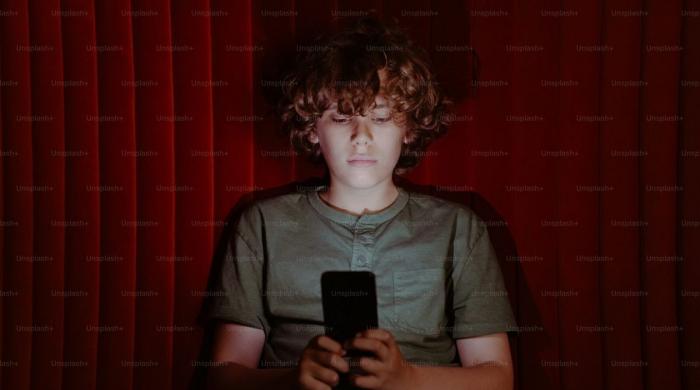 Study finds screen time does not harm teenagers’ mental health