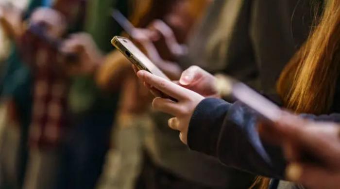 UK doctors warn screen time is harming children’s health