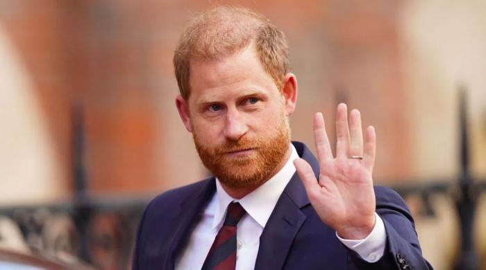 Prince Harry touches down in Heathrow for the witness box