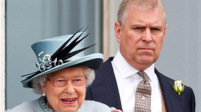 Queen Elizabeth’s icy response to Andrew, Jeffrey Epstein scandal revealed 