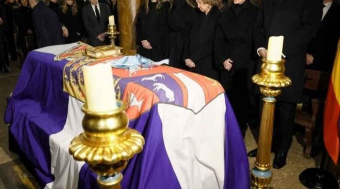  Princess Irene's coffin arrives for funeral rites 