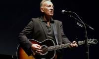Bruce Springsteen makes strong political statement 