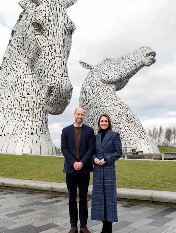 Blonde Kate stuns in photos with Prince William during rare joint engagement