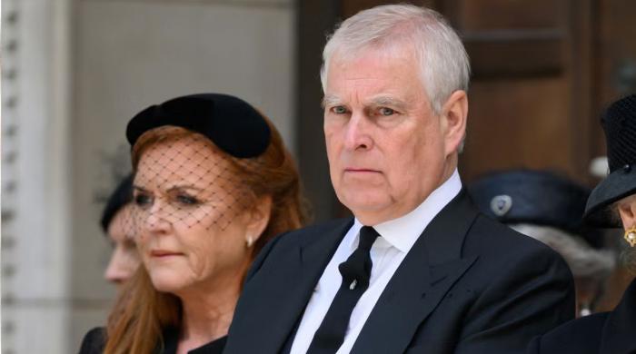 Sarah Ferguson & Andrew turn volatile and makes Buckingham Palace’s biggest fear come true
