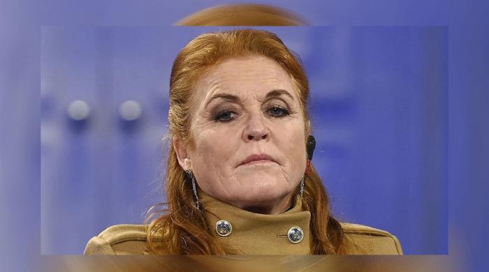 Sarah Ferguson resorts to a cynical attempt at survival and runa out of lives