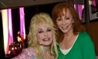 Reba McEntire reveals Dolly Parton's kind gesture after losing her band in deadly crash