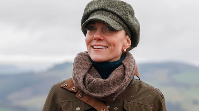Princess Kate wows fans in unexpected winter walk