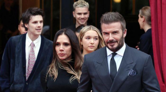 David, Victoria Beckham take the high road amid Brooklyn snub  