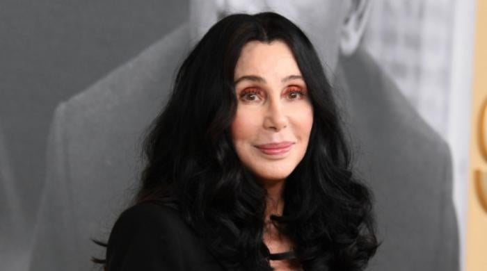 Fans react to Cher's slipup in announcing Kendrick Lamar Grammy 