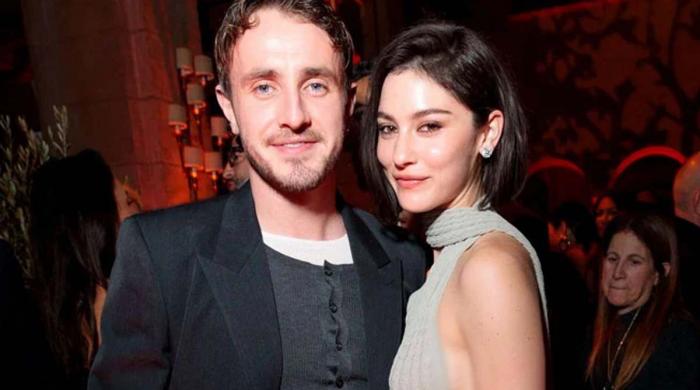 Gracie Abrams, Paul Mescal's romance gets stronger
