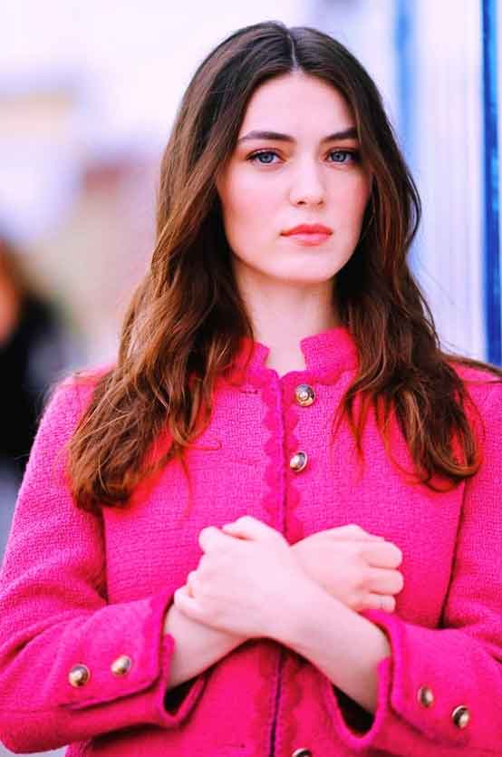 Anamaria Vartolomei: Very old school, very French actress linked with Timothée Chalamet