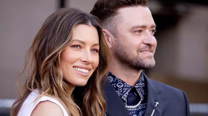 Jessica Biel urged to divorce Justin Timberlake?
