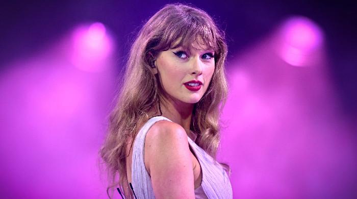 Inside Taylor Swift’s new video giving treasure hunt for fans