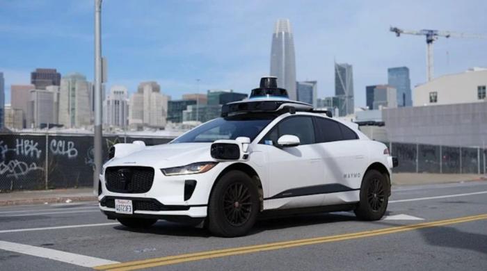 Waymo trains robotaxis in virtual cities using DeepMind’s Genie 3