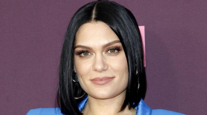 Jessie J addresses pregnancy rumors after sporting belly bump