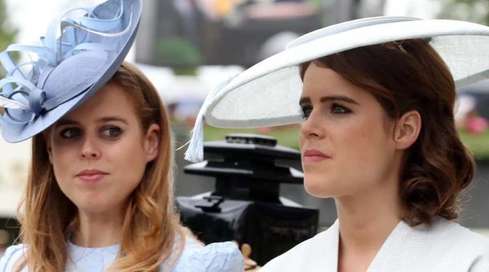 Princess Beatrice, Eugenie's subtle break from disgraced parents exposed