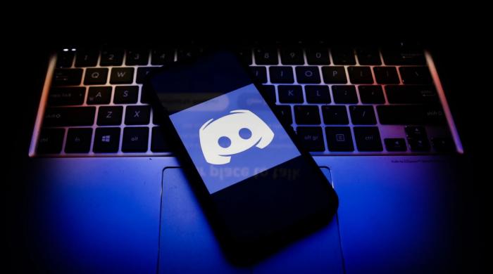 Discord face scan age verification rules explained as platform tightens access